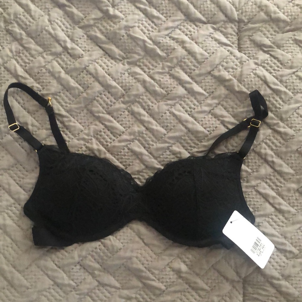 Lively bra black 36a NWT